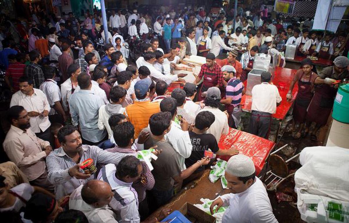 Corporate employees on a haleem pubbing spree